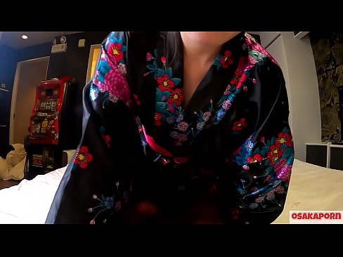 ❤️ ځوان cosplay نجلۍ په یوه آس او په یوه blowjob کې د squirt سره orgasm ته جنس خوښوي. اسيايي نجلۍ چې ويښتان لرونکې بلۍ او ښکلې سينه يې په دوديز جاپاني لباس کې په شوقيه ويډيو کې د مشت زنی ښکارندویي کوي. ساکورا 3 اوساکاپورن. ❤️ په موږ
